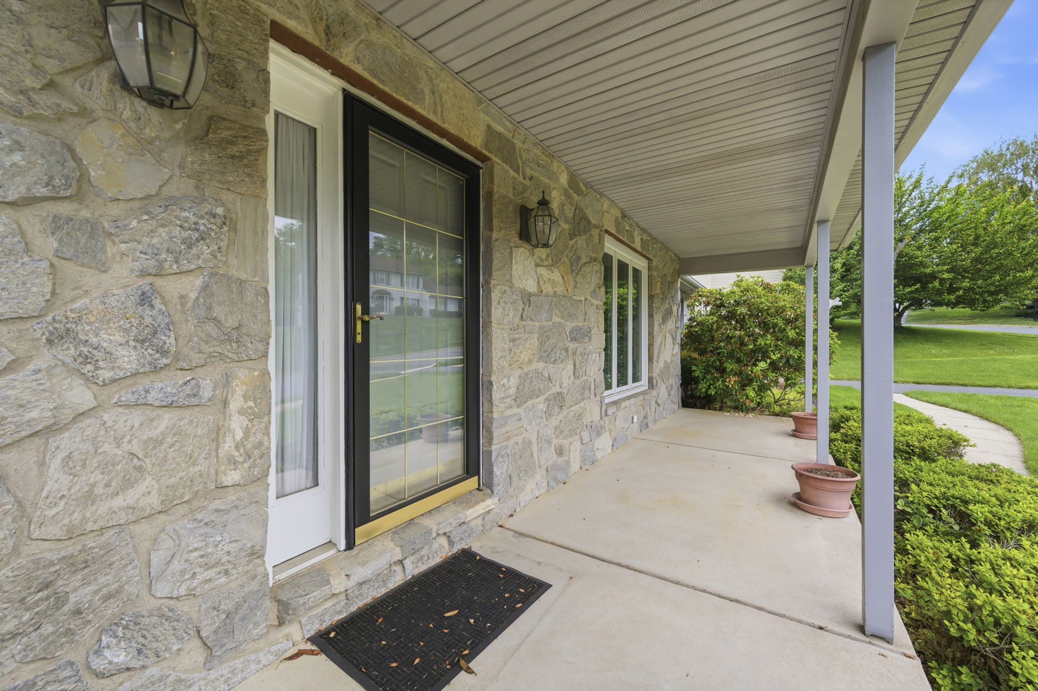 Front Exteriors (7)