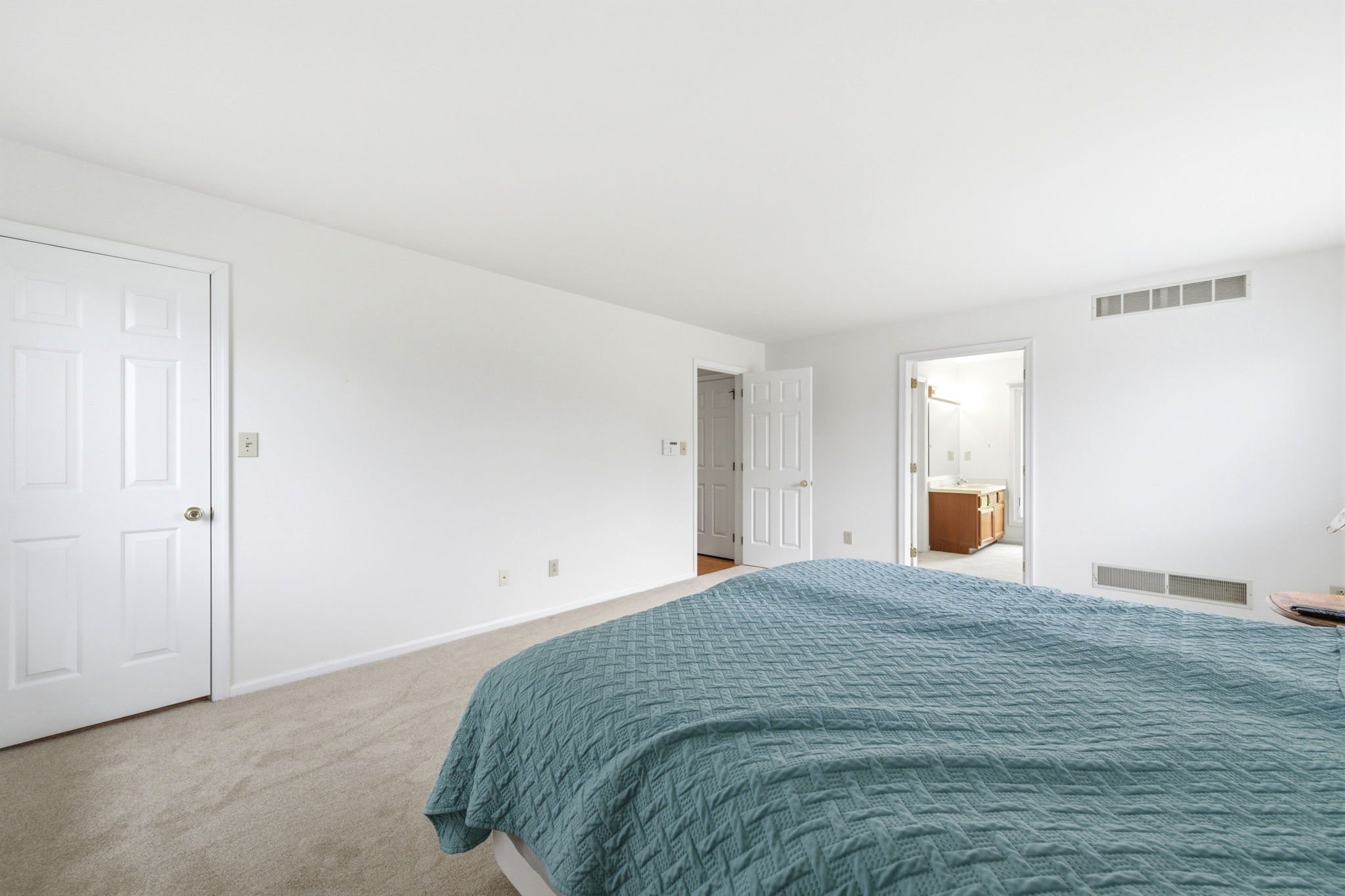 Interiors (13)