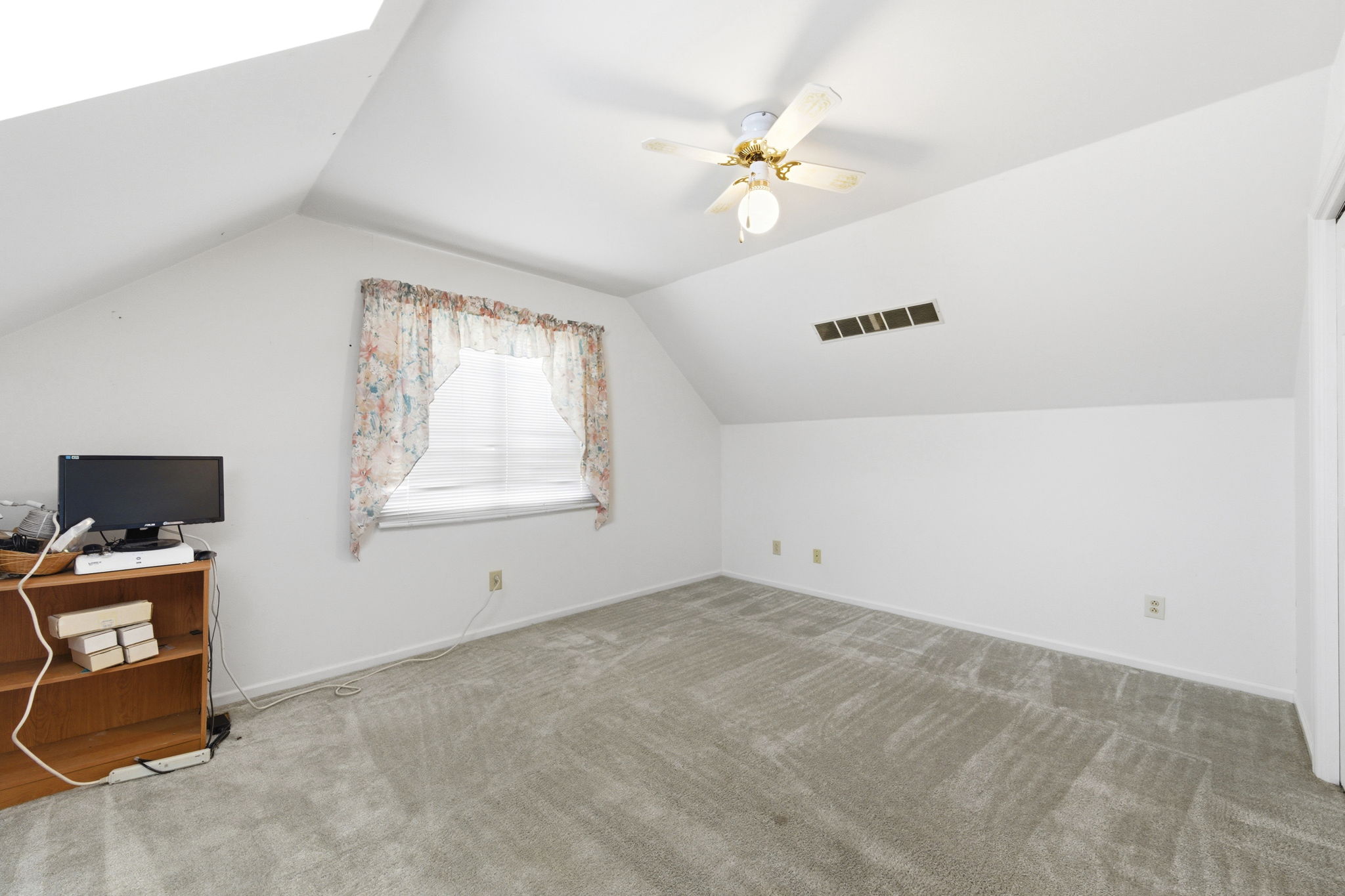 Interiors (39)