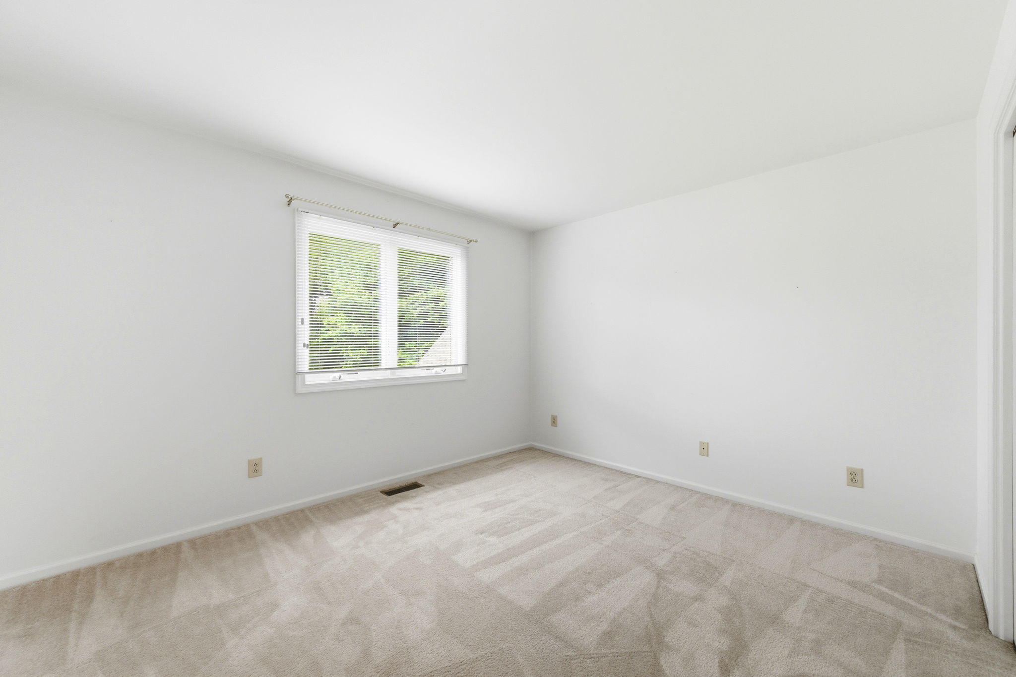 Interiors (44)