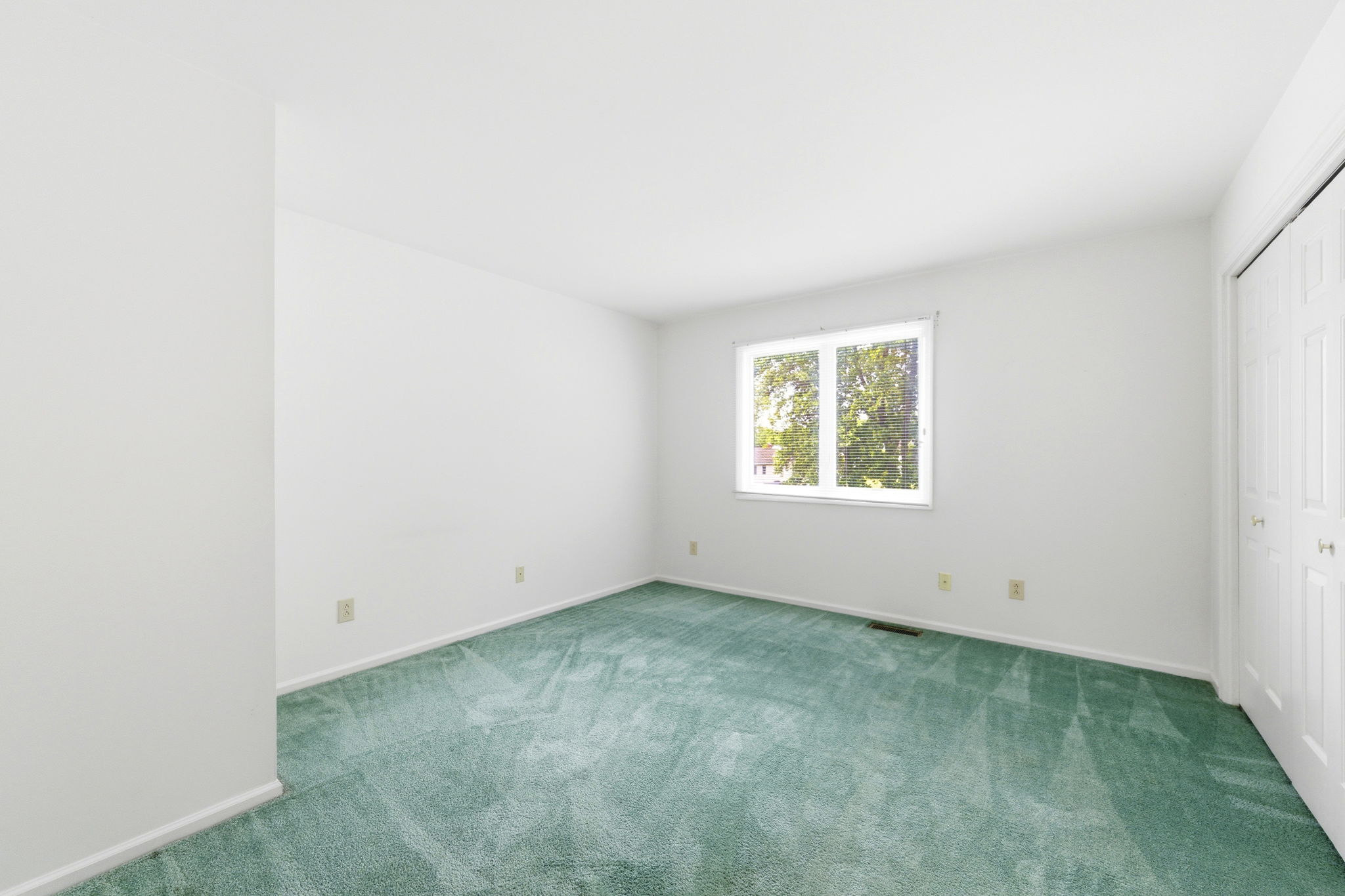 Interiors (48)