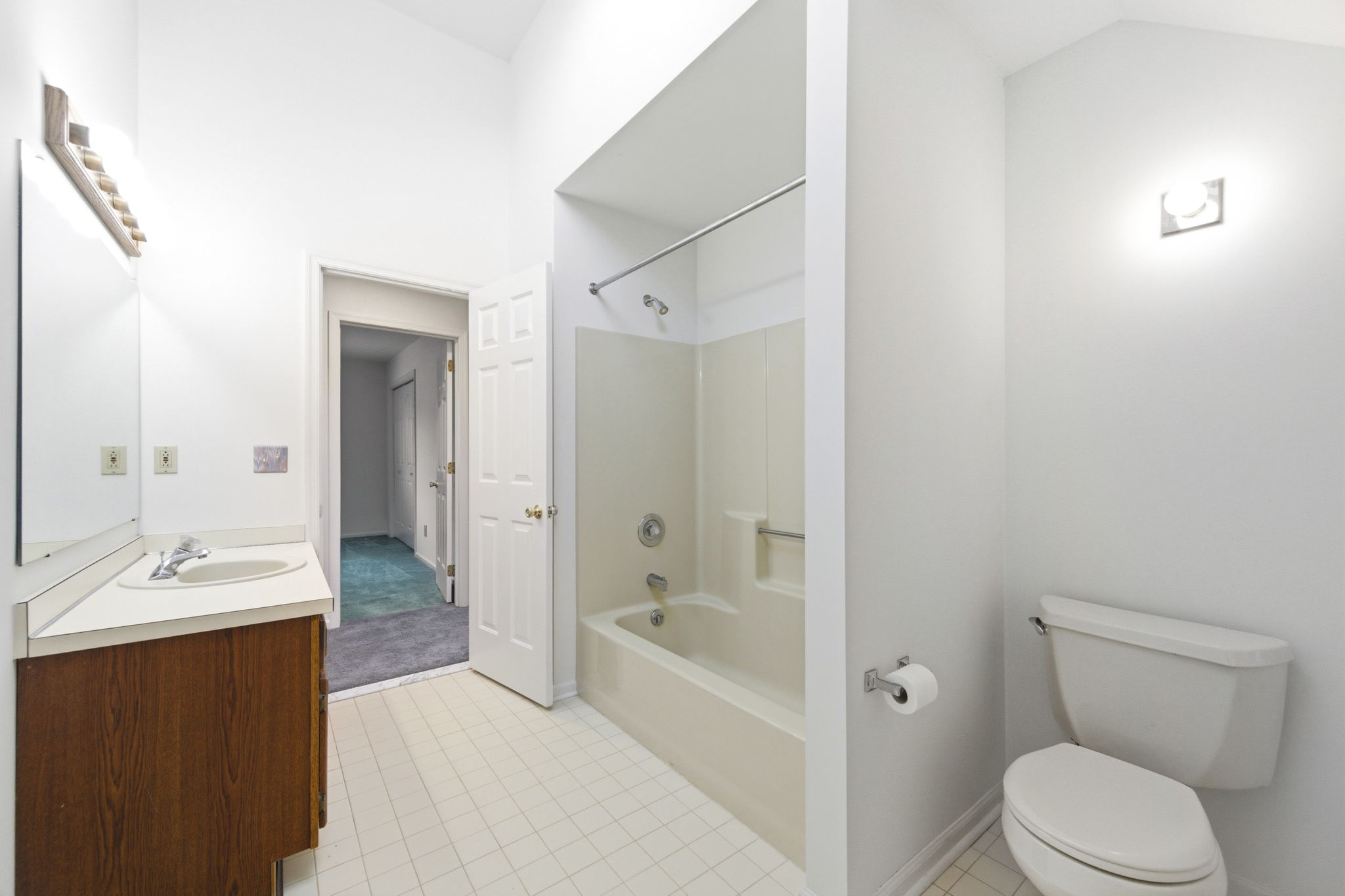 Interiors (54)