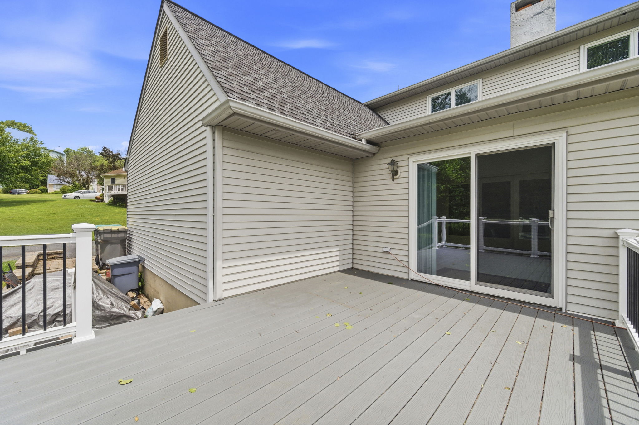 Rear Exteriors (2)