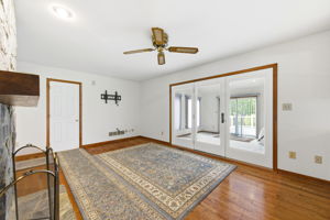 Interiors (25)