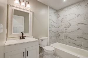 W Fleming Dr-013