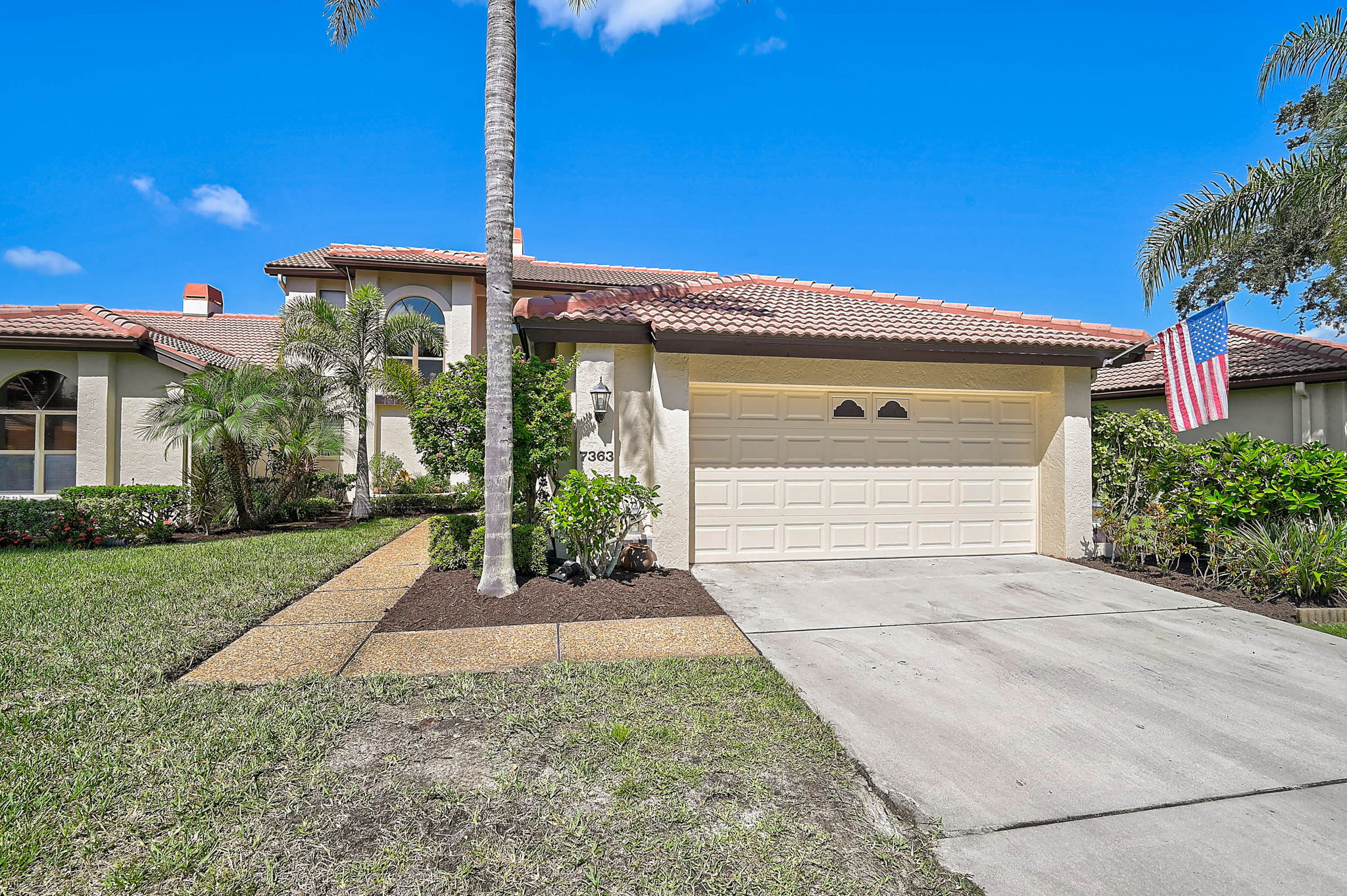 7363 Oak Moss Dr-4