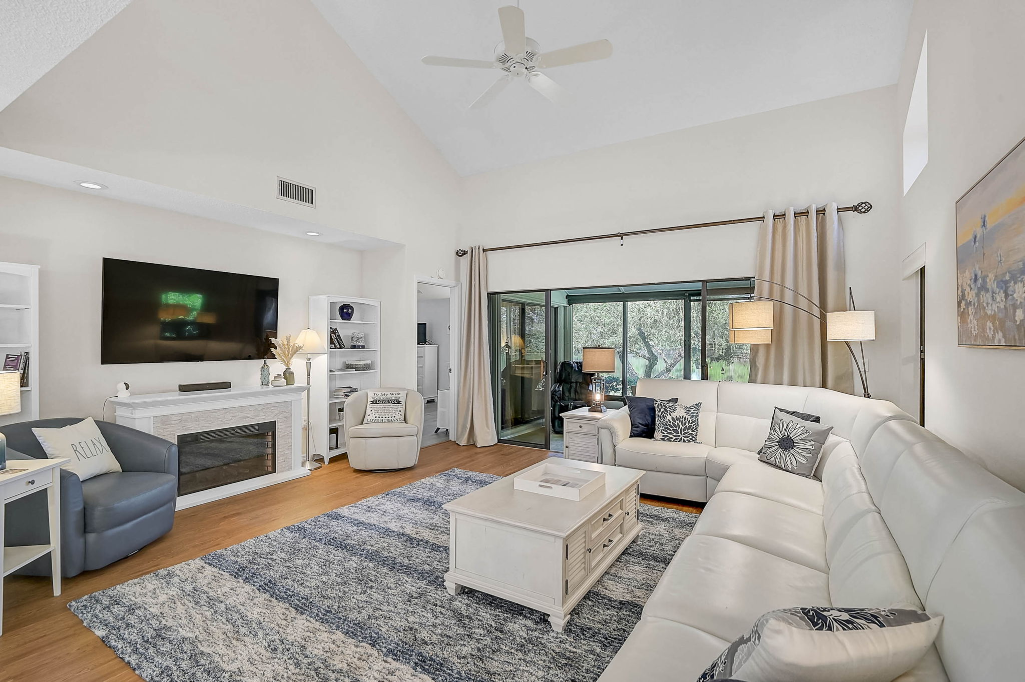 7363 Oak Moss Dr-12