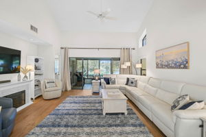 7363 Oak Moss Dr-11