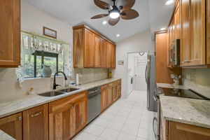 7363 Oak Moss Dr-17