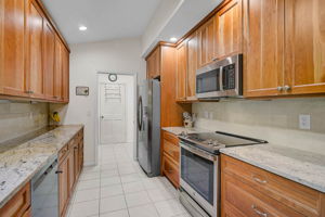 7363 Oak Moss Dr-20