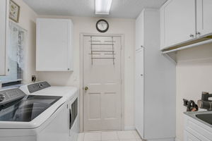 7363 Oak Moss Dr-21
