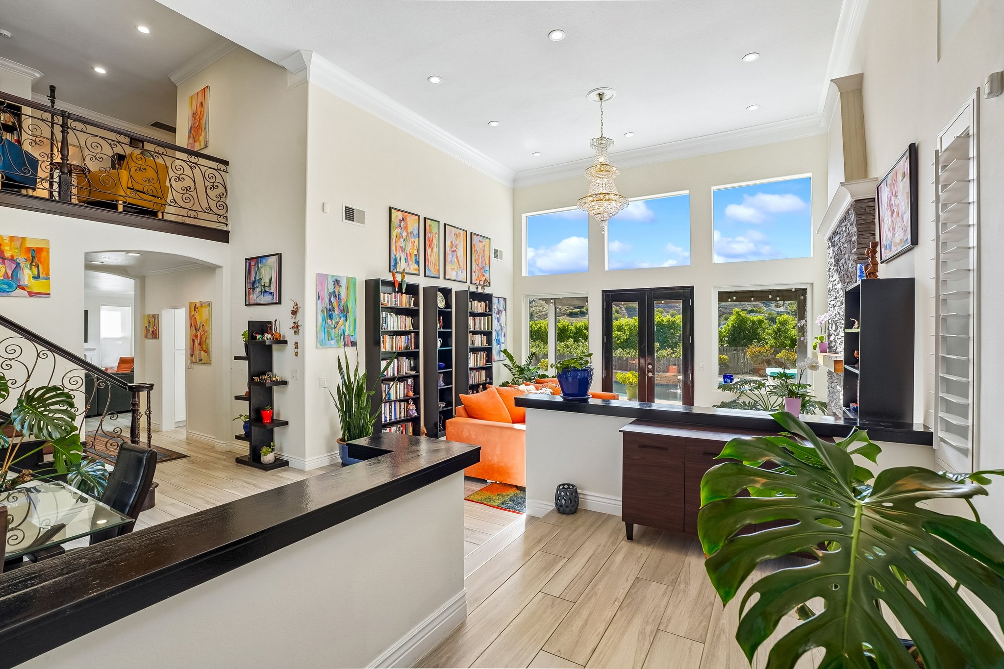 Westcliff Dr-S2307-006.jpg