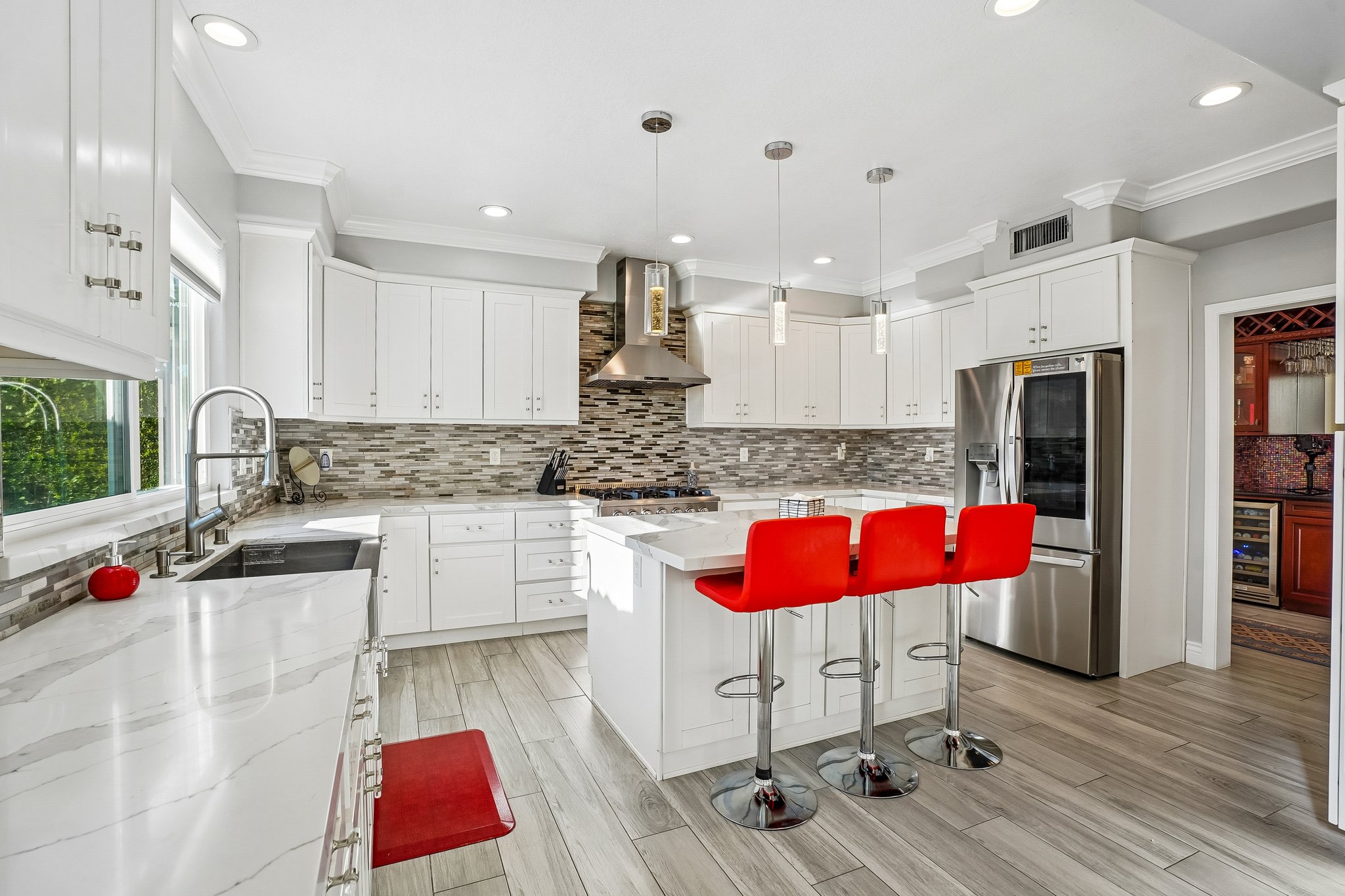 Westcliff Dr-S2307-018.jpg