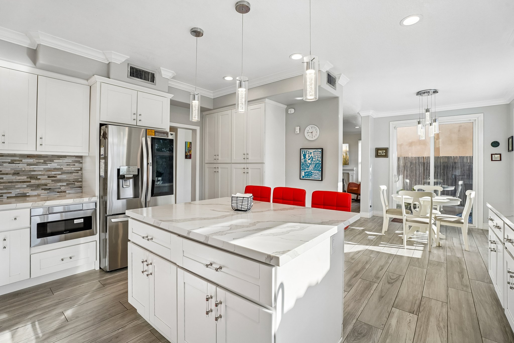 Westcliff Dr-S2307-021.jpg