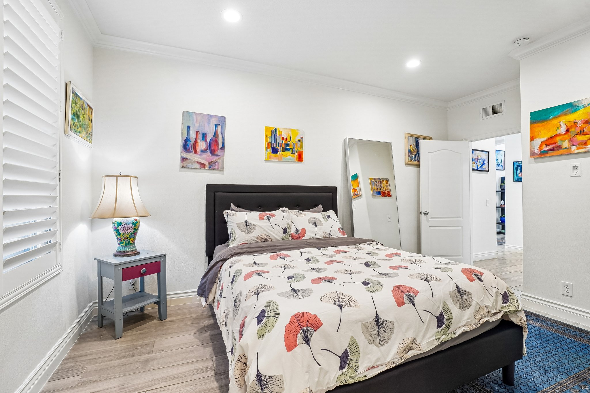 Westcliff Dr-S2307-025.jpg