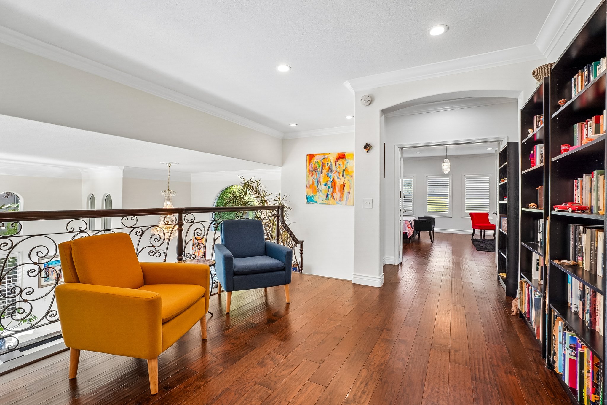 Westcliff Dr-S2307-034.jpg