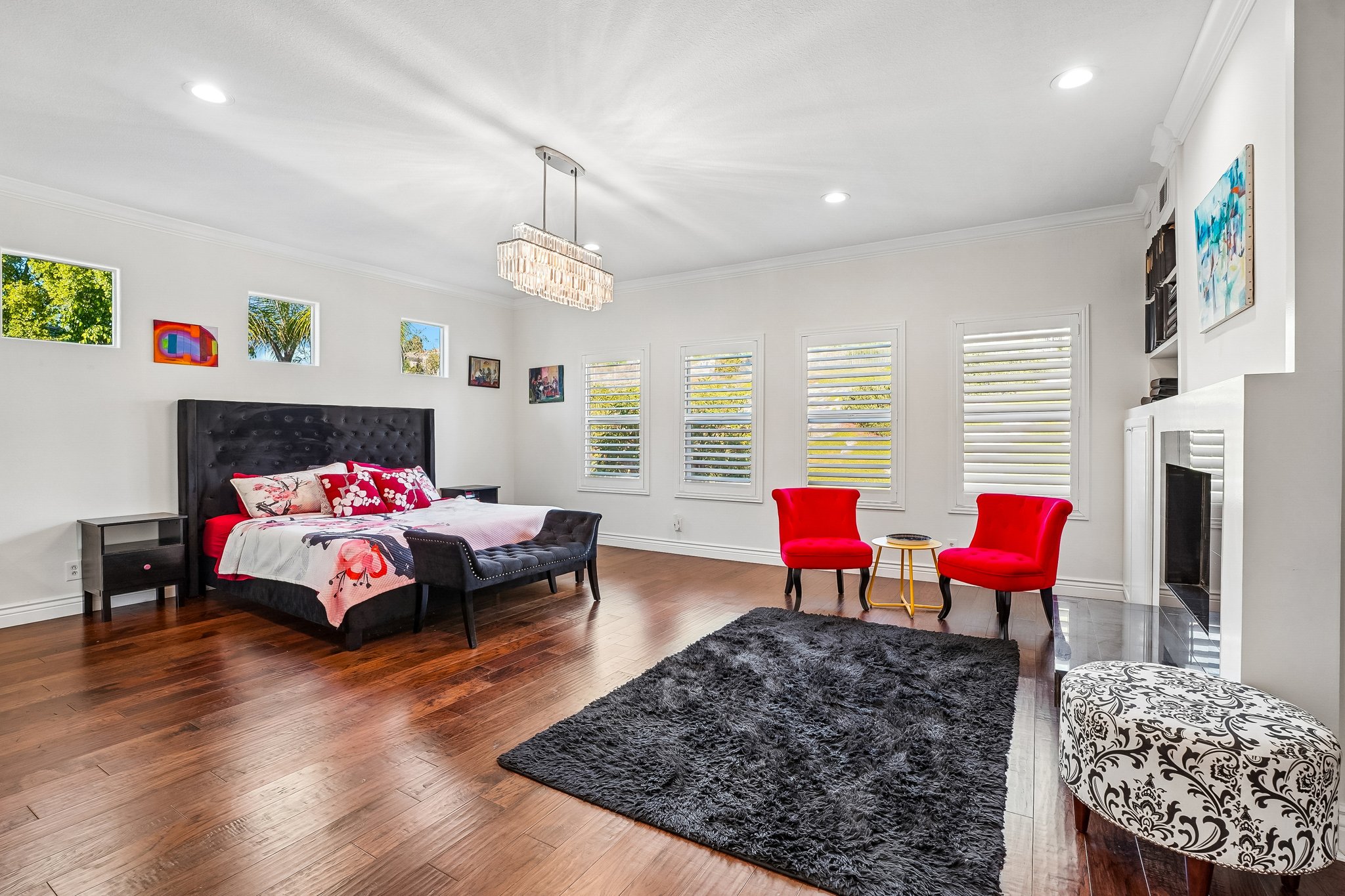 Westcliff Dr-S2307-044.jpg