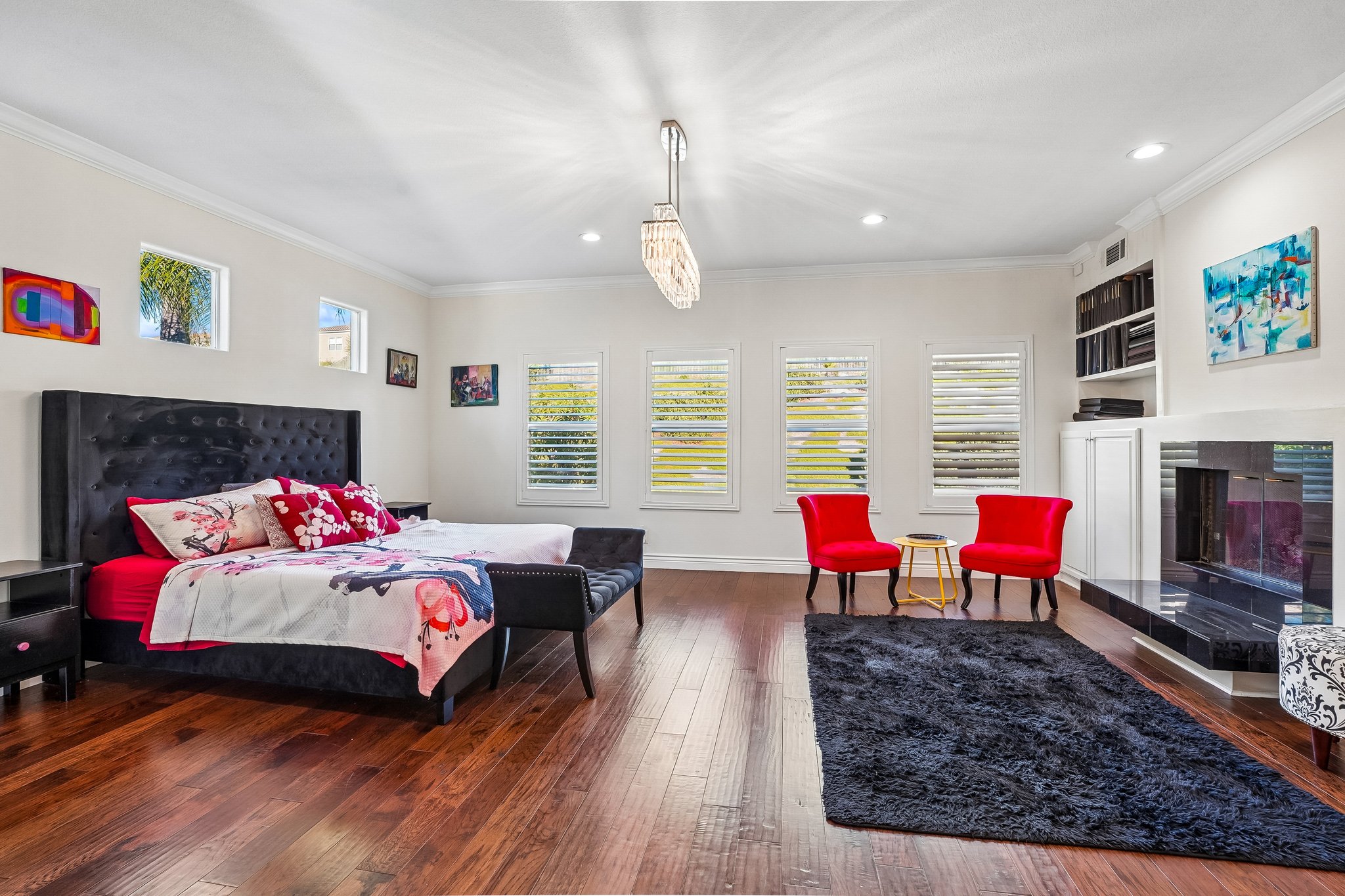 Westcliff Dr-S2307-047.jpg