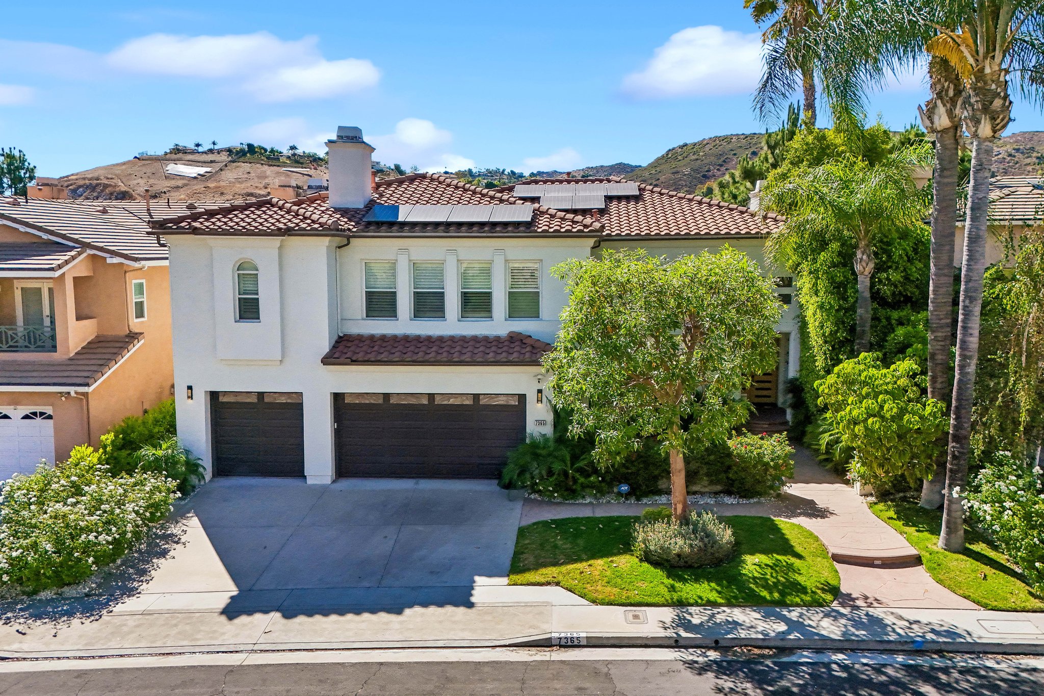 Westcliff Dr-S2307-060.jpg