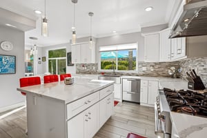 Westcliff Dr-S2307-019.jpg