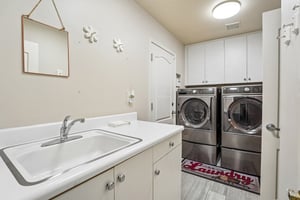 Westcliff Dr-S2307-030.jpg