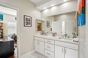 Westcliff Dr-S2307-035.jpg