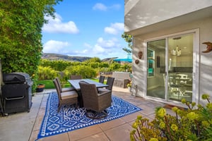 Westcliff Dr-S2307-055.jpg