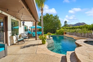 Westcliff Dr-S2307-059.jpg