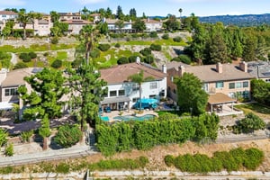 Westcliff Dr-S2307-069.jpg