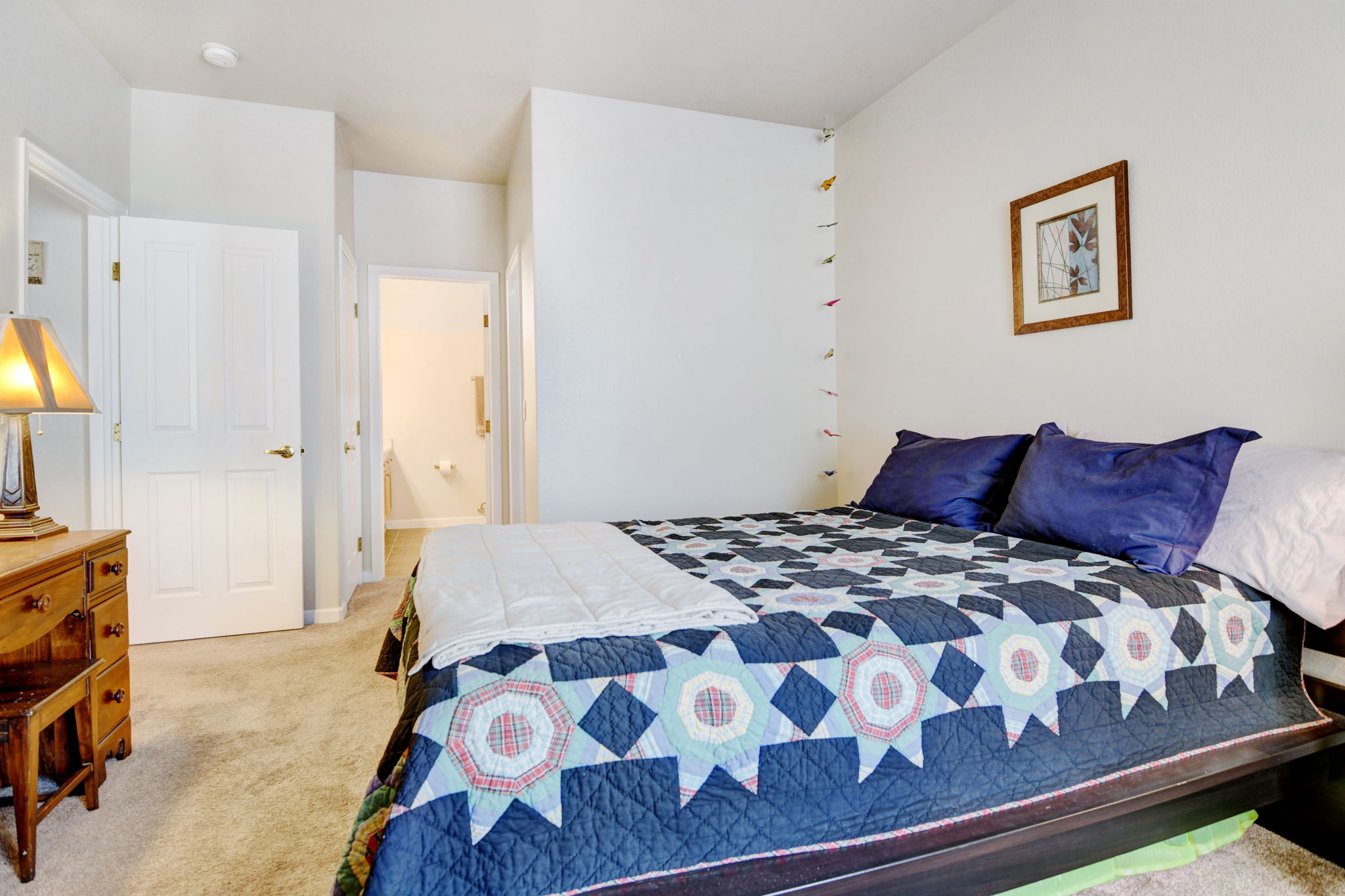 Mountain Gate! Ken Caryl Ranch! Prime 2 Bedroom! 2 Bath Updated & Remodeled Condo with Fireplace