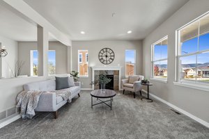 737 Airman Ln, Colorado Springs, CO 80921, USA Photo 9