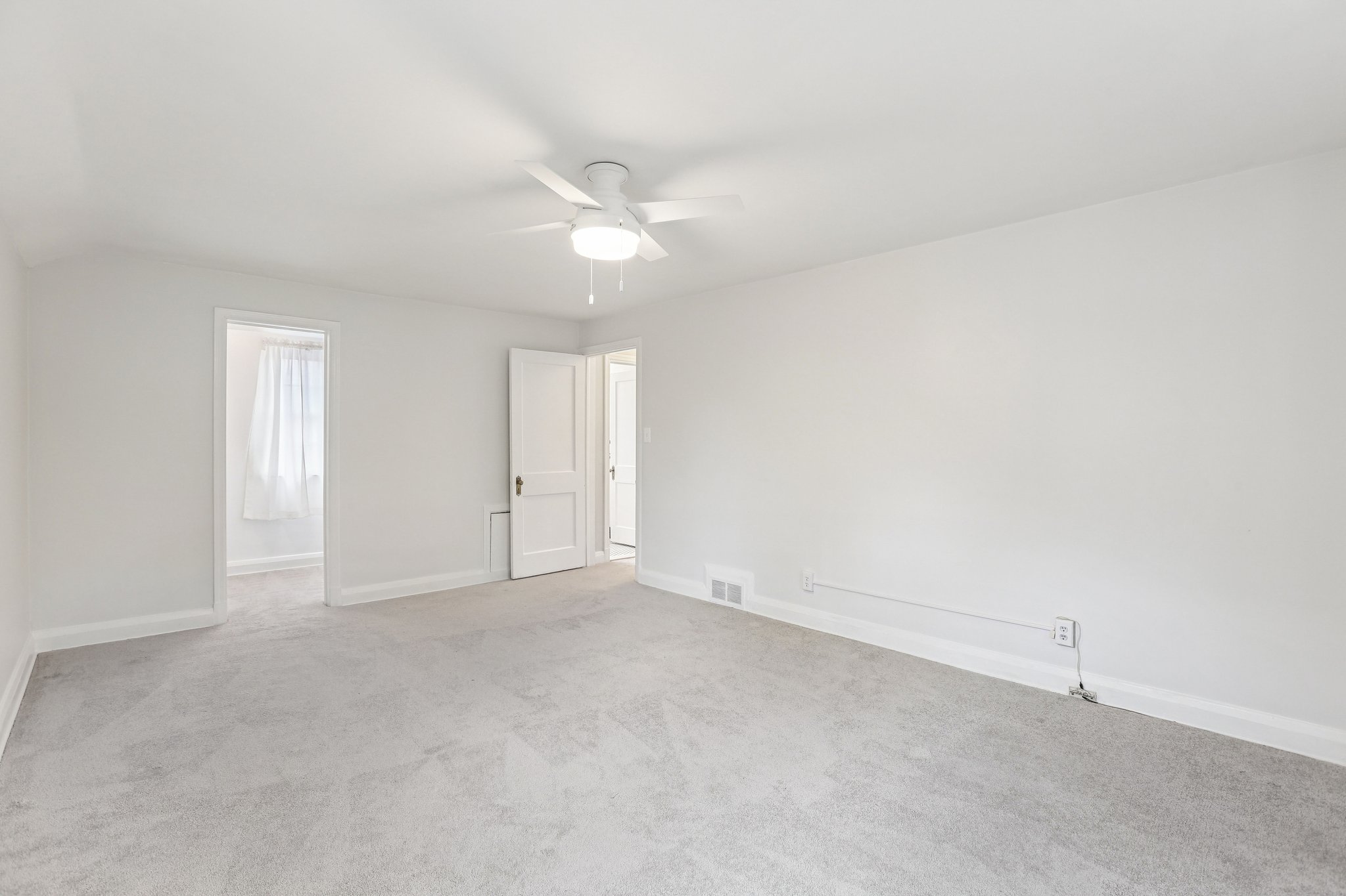 Howard Rd-S2401-024.jpg