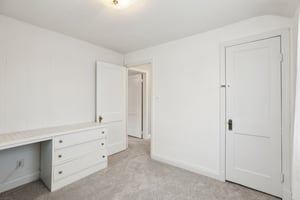 Howard Rd-S2401-022.jpg