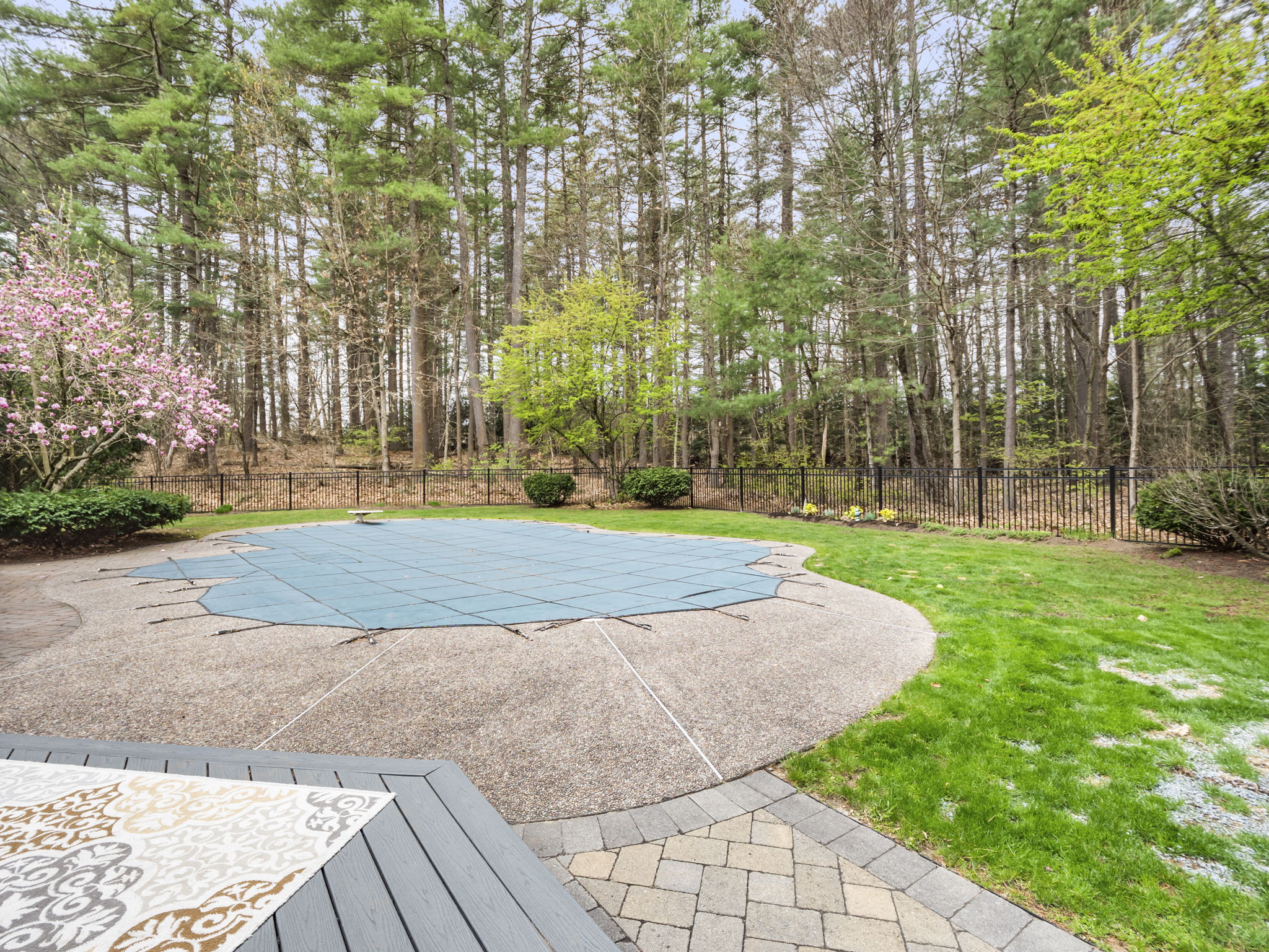 737 Main St Dunstable MA-54