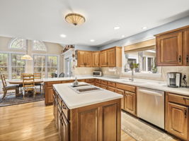 737 Main St Dunstable MA-25