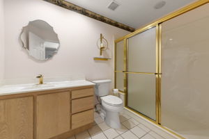  Photo 0