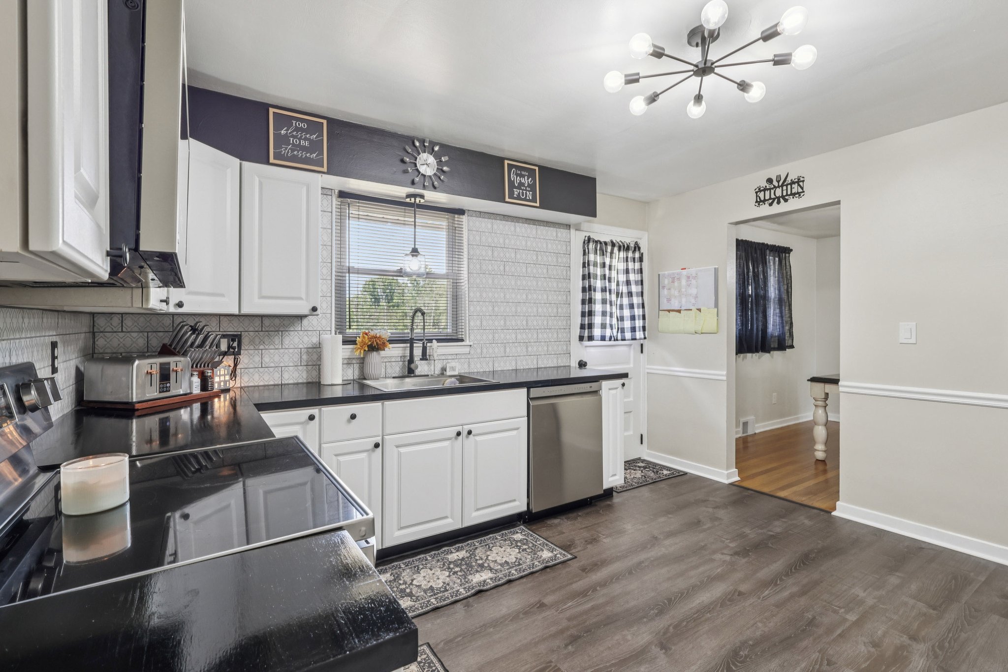 Moore Ln-S0409-015.jpg