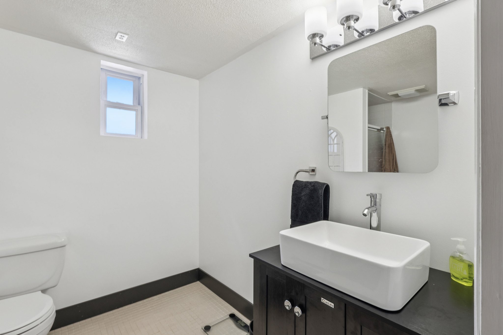 Moore Ln-S0409-025.jpg