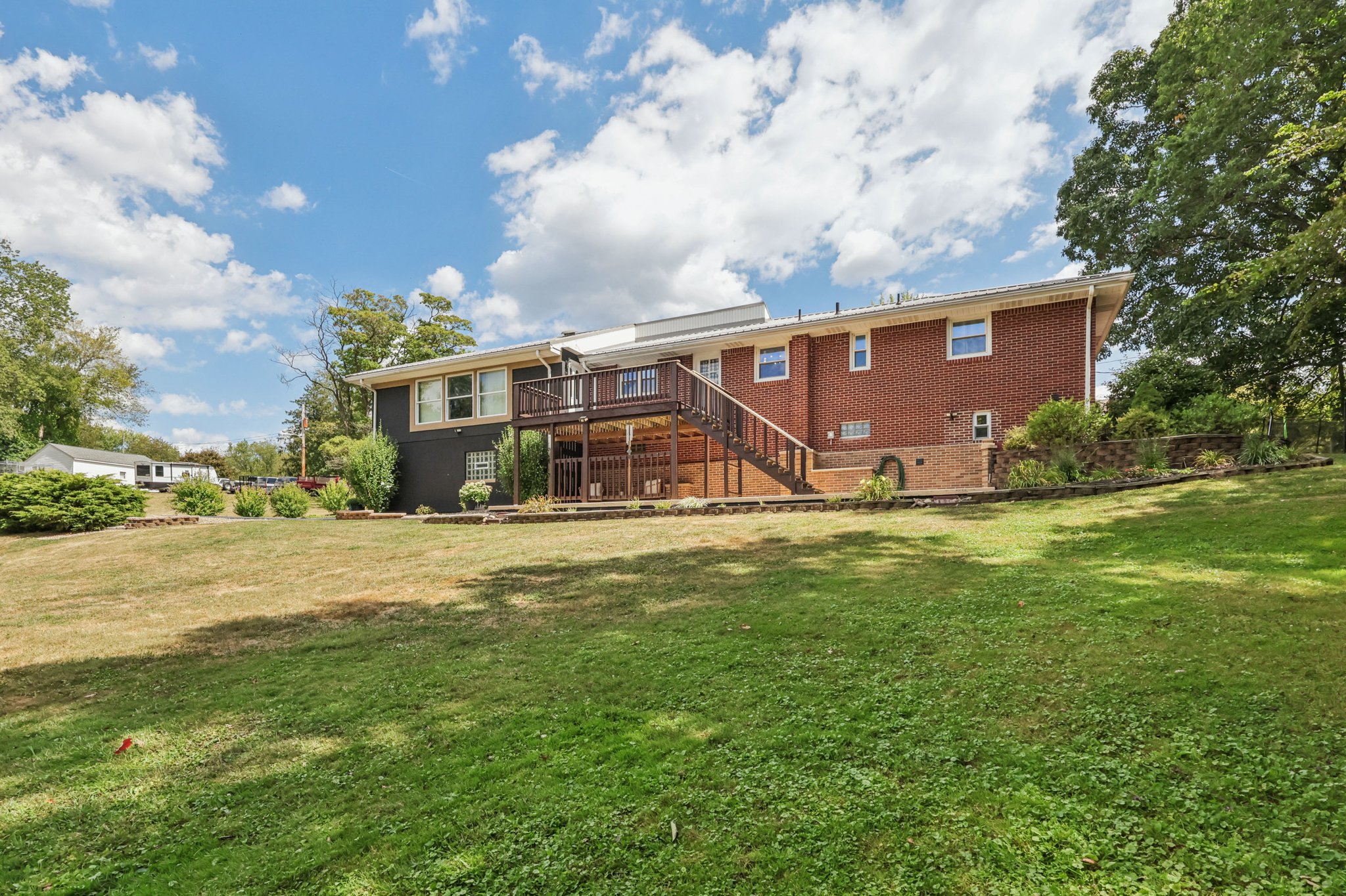 Moore Ln-S0409-038.jpg