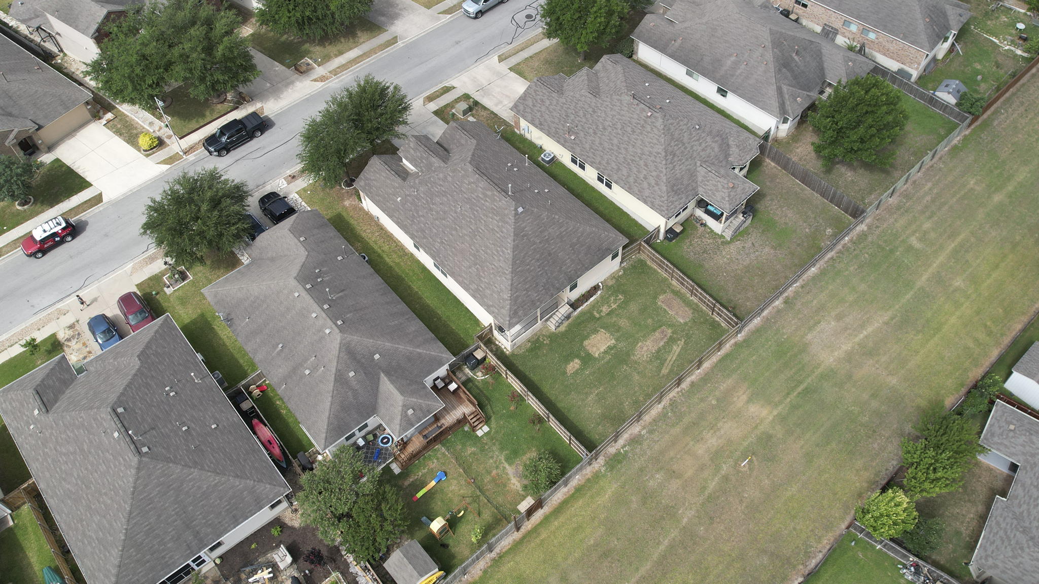 737 Reliance Dr, Buda, TX 78610, USA Photo 37