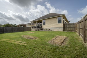 737 Reliance Dr, Buda, TX 78610, USA Photo 31