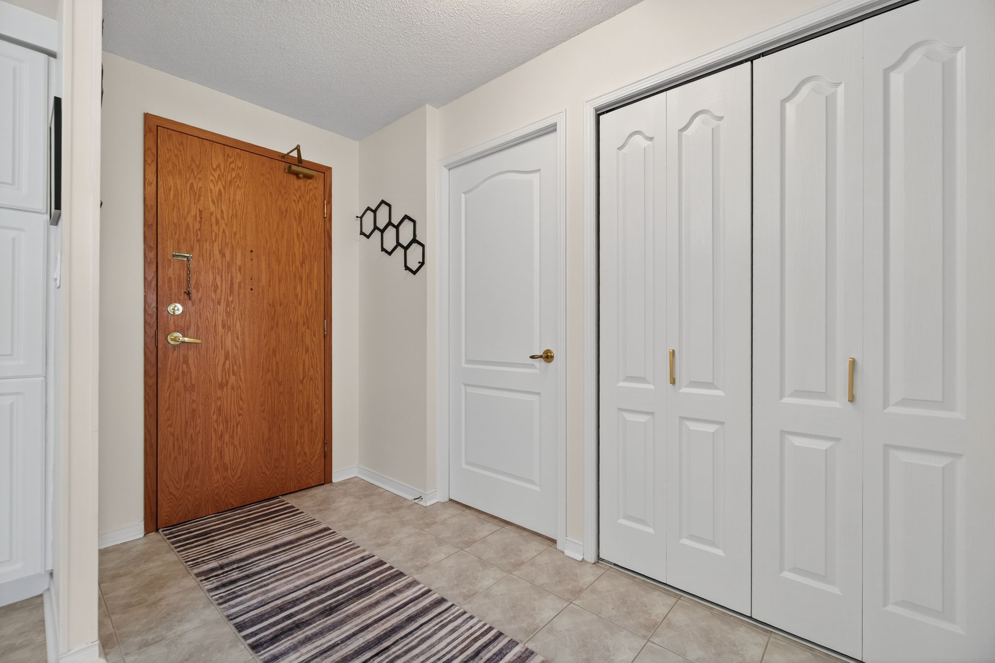 7373 Martin Grove Rd Unit 317 Vaughan, ON L4L 9K1