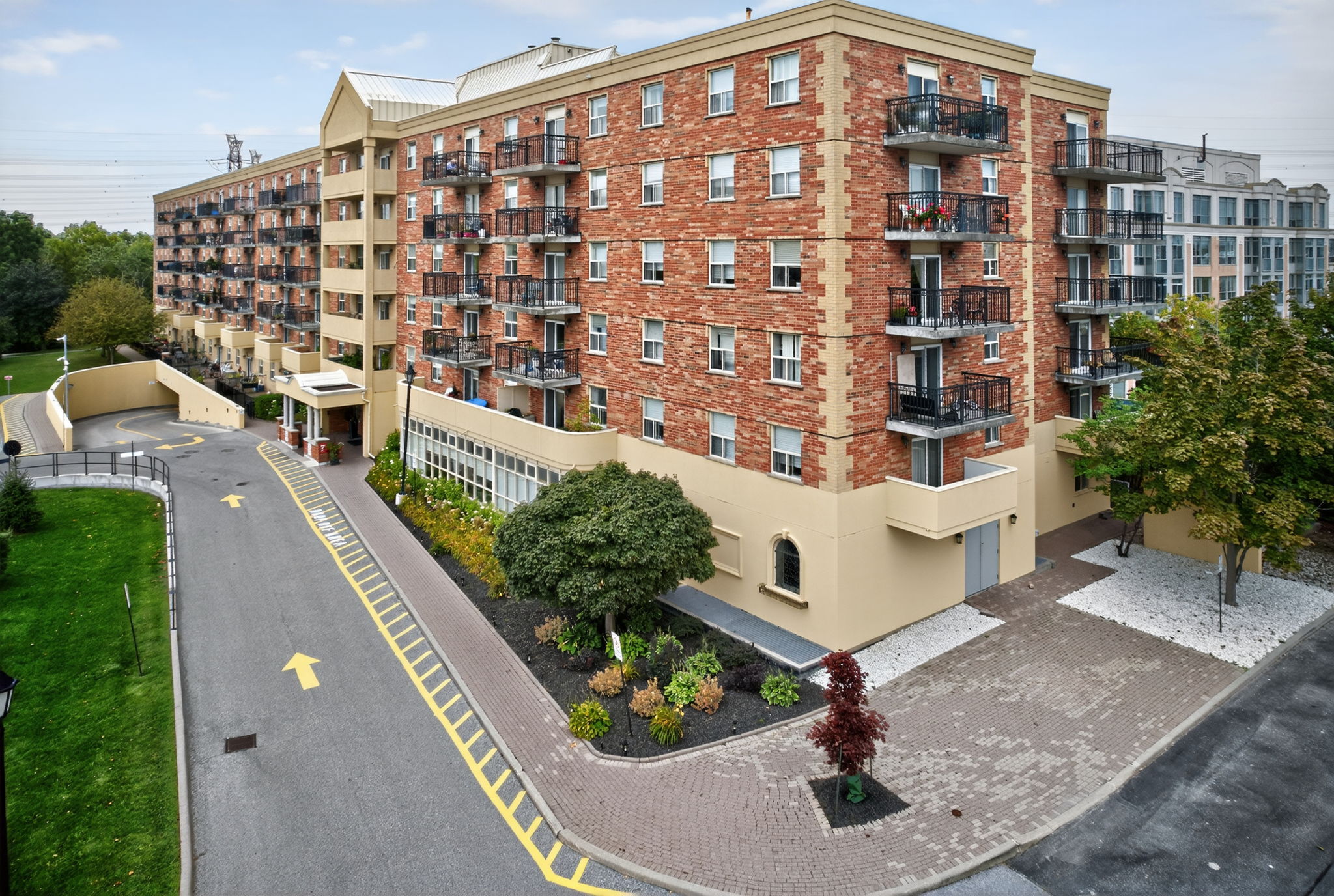 7373 Martin Grove Rd Unit 317 Vaughan, ON L4L 9K1