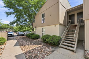 Photo 0