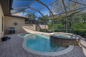 Lanai Pool