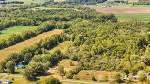  Photo 0