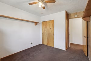 Santa Ana Dr-S2307-016.jpg