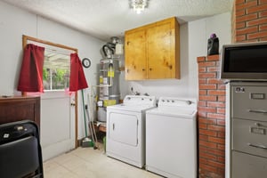 Santa Ana Dr-S2307-025.jpg