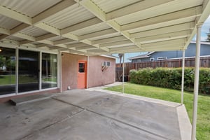 Santa Ana Dr-S2307-031.jpg