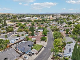 Santa Ana Dr-S2307-037.jpg